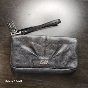 Coach Ashley Black Leather Credit Card Wallet Wristlet Evening Clutch